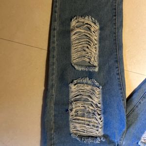 URBANIC FRESH RIPPED DENIM