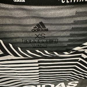 Adidas Tshirt