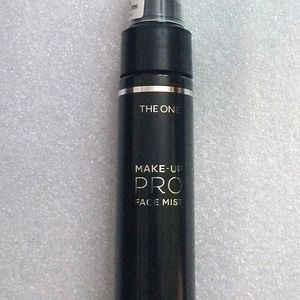 Make-Up Pro Face Mist