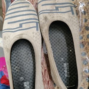 Used Canvas Ballerinas