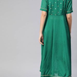 Inddus Green Embroidered Kurta Set