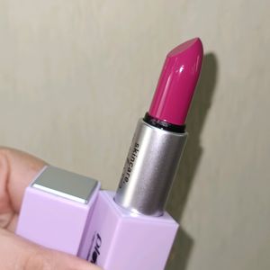 Plum Goodness Derma hues Lipstick