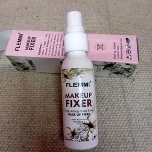 makeup fixer with aloevera nd vitamin E long lasting matte finish