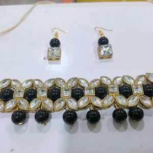 Choker Set