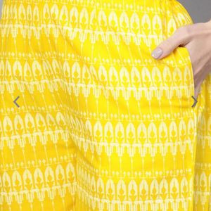 Women Yellow And White Ikat Print Kurta With Palazzos