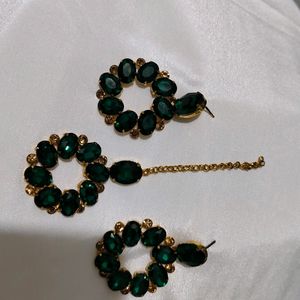 Korean Glass Stone Earring+Mangteeka Set