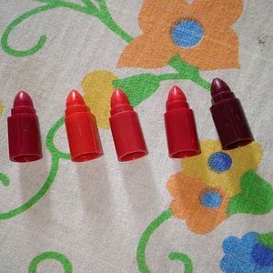 Huda Beauty Lipstick 5 In 1