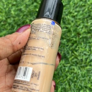 Blue Heaven Hyper Matte foundation