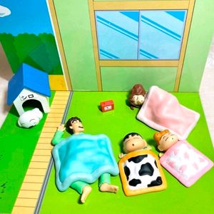 Shinchan Family Figurines