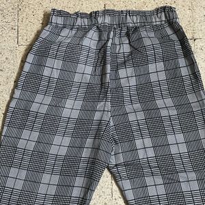 PRICE DROP !!Zudio - Black And White Checks Tro