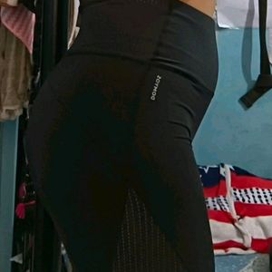 Black Shorts For Gym And Yoga (Gym Tights)