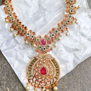 Rathna Neck Set