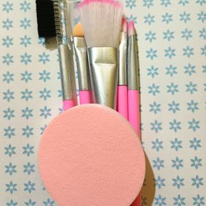 Makeup Brush Set With Powder Puff 💫