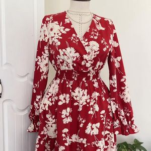 Maroon Mulvari Floral Print Flounce Sleeve Dress