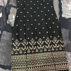 Black Sleeveless Kurti