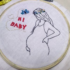 Mom To Be Embroidery Hoop With Freebies