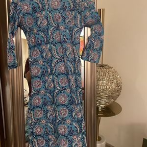 Beautiful Cotton Blue Floral Short Kurta