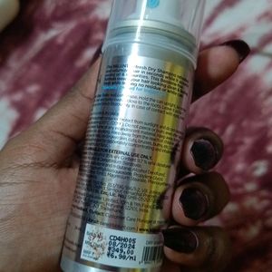 BBlunt Refresh Dry Shampoo Revives & Volumizes