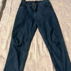 Loose Fit Jeans