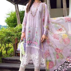 Pakistani Winter Pashmina Suit