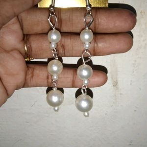 🤍 White Pearl Earings