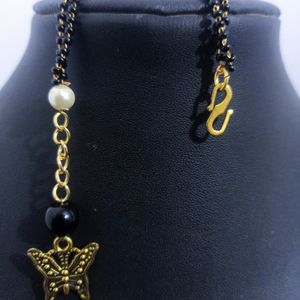 Hand Mangalsutra