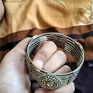 Braclet