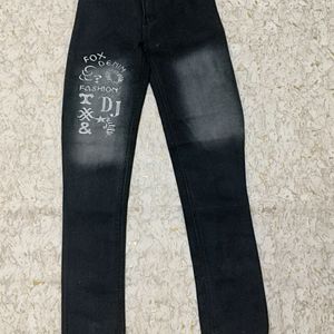 Alfred Jeans Size 28 B67