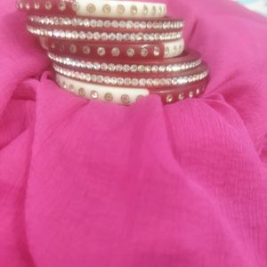 Women Stone Studd Maroon N White Combination Pola