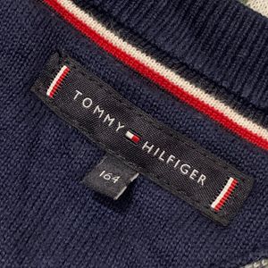 TOMMY HILFIGER Print Crew-Neck Pullover.