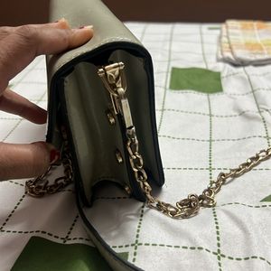 Pista Green Sling Bag