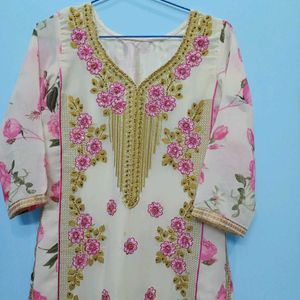 Kurti With Dupatta