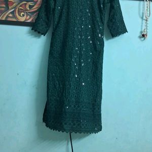 ELEGANT GREEN CHIKANKARI KURTI WITH MIRROR