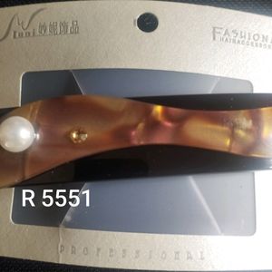 5551 - - Korean Hair Clip