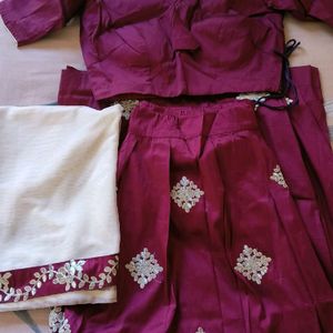 Lehenga Choli Set With Dupatta 💜