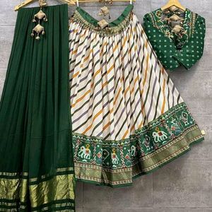 LEHENGA ON SALE READ DESCRIPTION