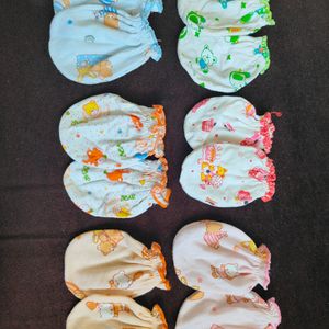 Mittens for new born