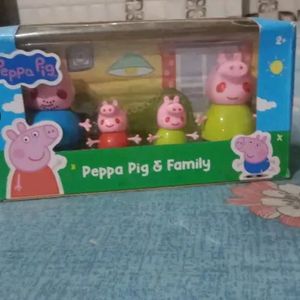 Brand New** Peppa Pig family Toy Box