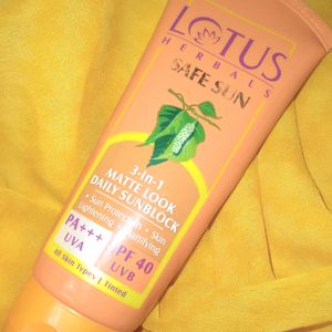 Lotus Sunscreen Spf 40