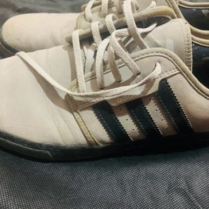 ADIDAS GRAY SUEDE BLACK STRIPED SHOES