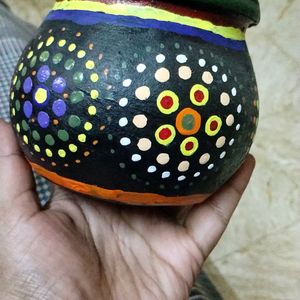 Painted Small Eathern Pot