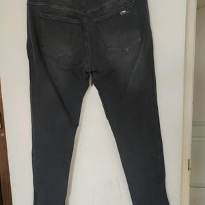 Spiker Comfortable Jeans