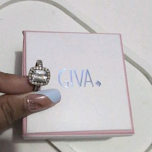 Giva Crown Diamond Ring