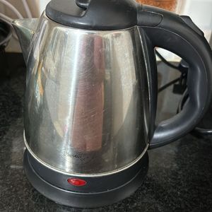 Pigeon electric kettle