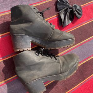 Very Cheap Price Boot Available