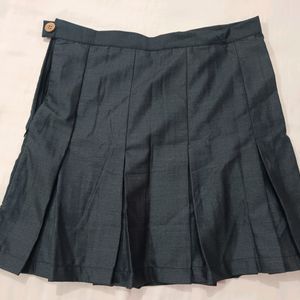 Pleated Skirt( New With Tag)