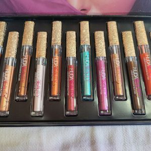 Huda- Liquid Eyeshadow