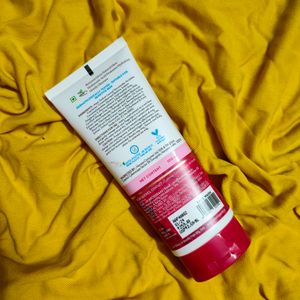 Mama Earth Beetroot Face Wash