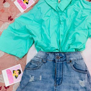 Pinterest Style Crop Shirt 🩵➰🗝️🍍