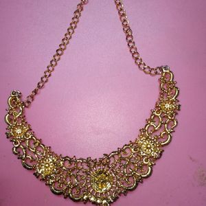 Fashionable Old Necklace